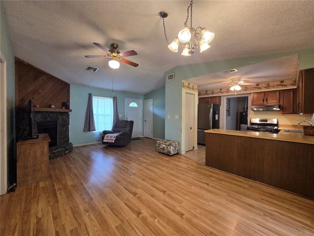 5521 NE 4TH PLACE, Ocala, FL 34470