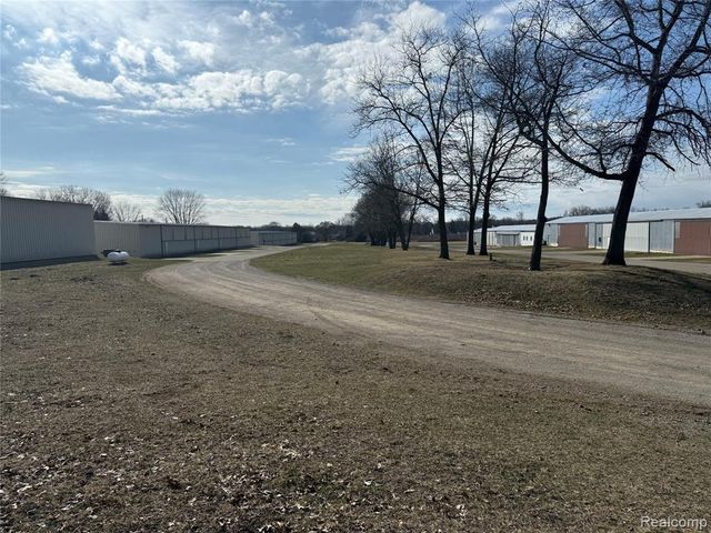 2096 Hunter Road, Brighton, MI 48114