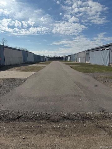 2096 Hunter Road, Brighton, MI 48114