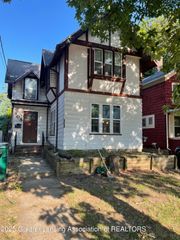 605 N Seymour Avenue, Lansing, MI 48933