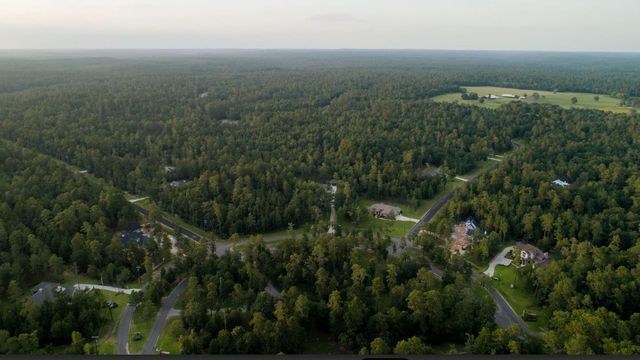4b-6-223 Red Hawk Road, Huntsville, TX 77340