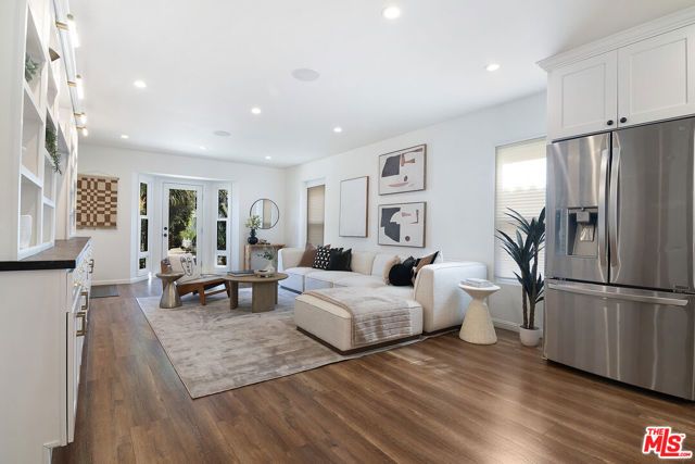 8828 Alcott Street, Los Angeles, CA 90035