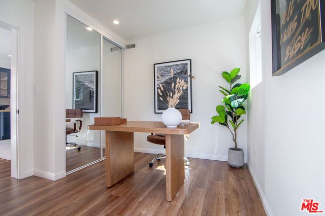 8828 Alcott Street, Los Angeles, CA 90035