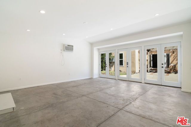 8828 Alcott Street, Los Angeles, CA 90035