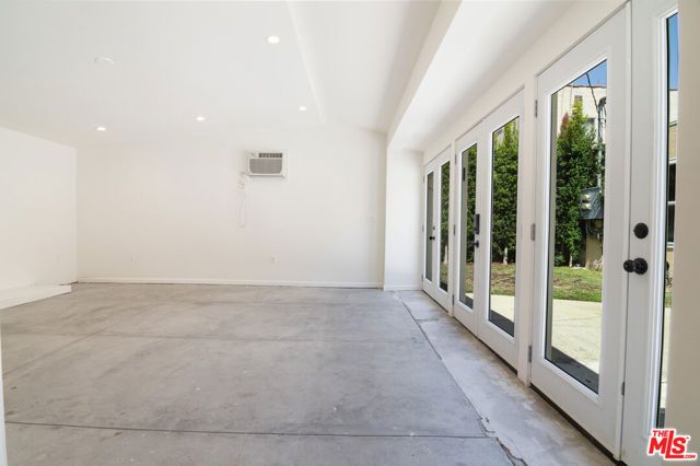 8828 Alcott Street, Los Angeles, CA 90035