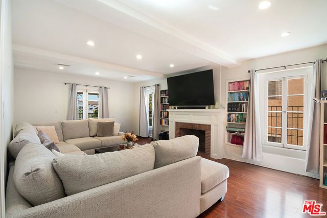 8828 Alcott Street, Los Angeles, CA 90035