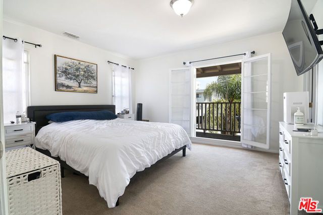 8828 Alcott Street, Los Angeles, CA 90035
