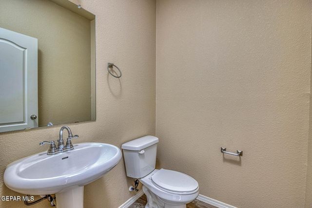 13636 Ness Avenue, Horizon City, TX 79928