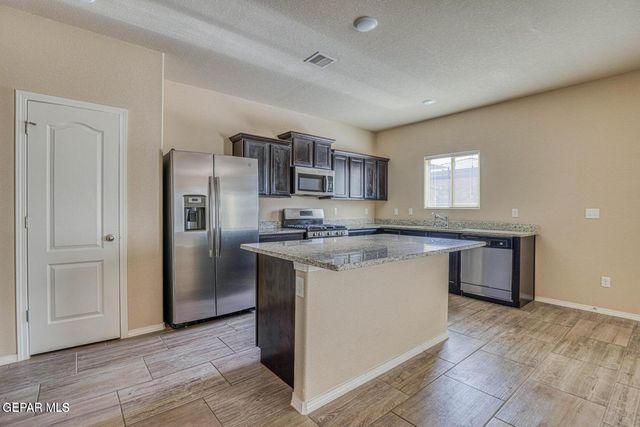 13636 Ness Avenue, Horizon City, TX 79928