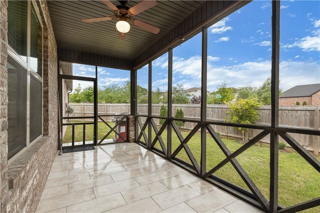 2630 E Bayside Xing, Fayetteville, AR 72703