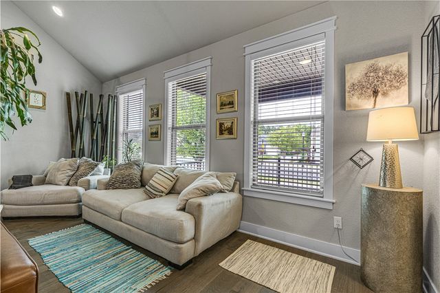 2630 E Bayside Xing, Fayetteville, AR 72703