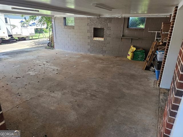 700 Brookwood Drive, Thomaston, GA 30286