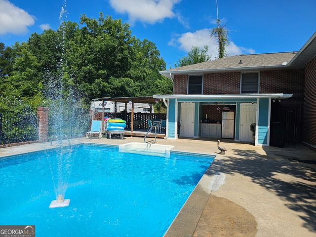 700 Brookwood Drive, Thomaston, GA 30286