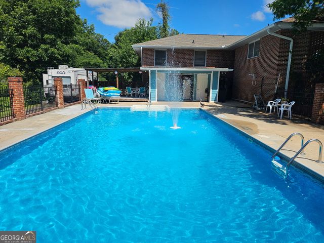 700 Brookwood Drive, Thomaston, GA 30286