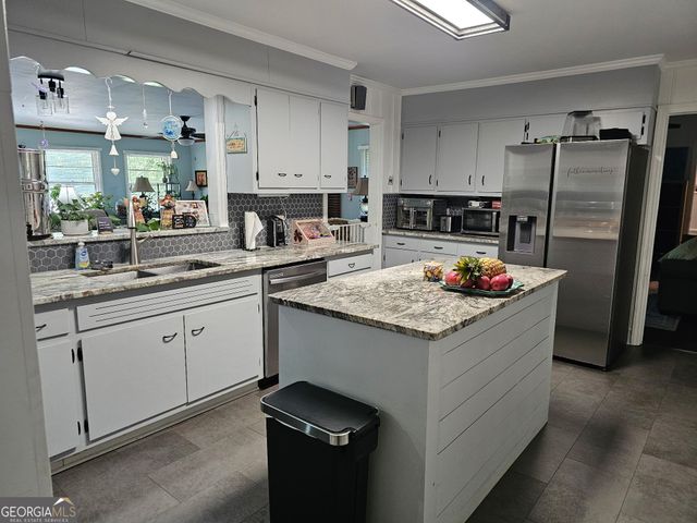 700 Brookwood Drive, Thomaston, GA 30286