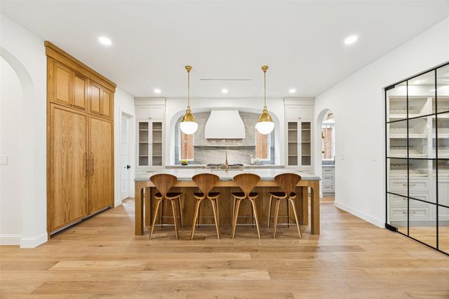 6860 Southridge Drive, Dallas, TX 75214