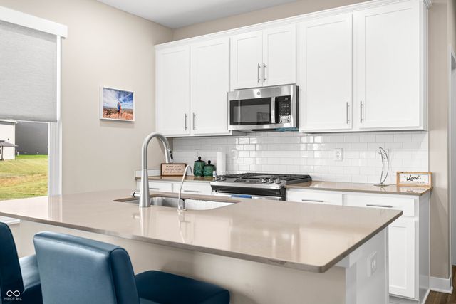 4231 Viewforth Lane, Bargersville, IN 46106