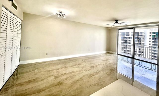 770 Claughton Island Dr 2105, Miami, FL 33131