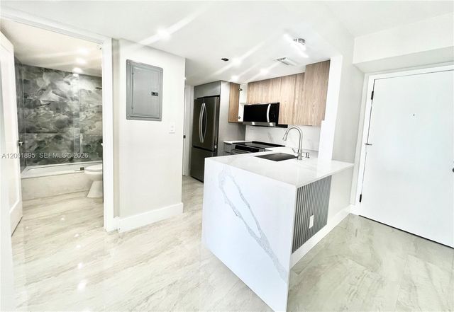 770 Claughton Island Dr 2105, Miami, FL 33131