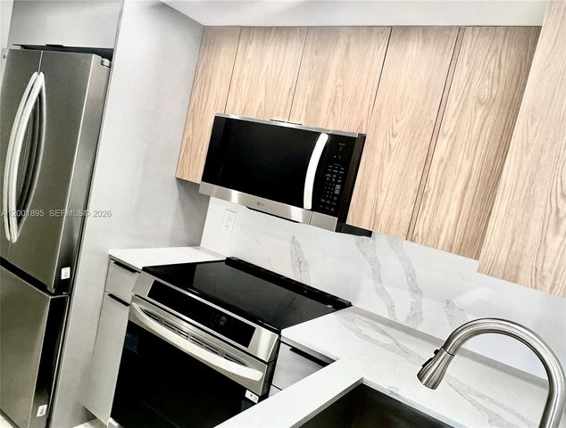 770 Claughton Island Dr 2105, Miami, FL 33131