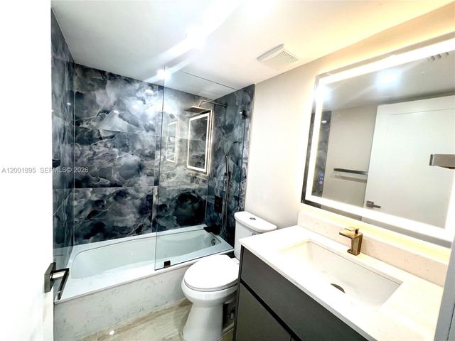 770 Claughton Island Dr 2105, Miami, FL 33131