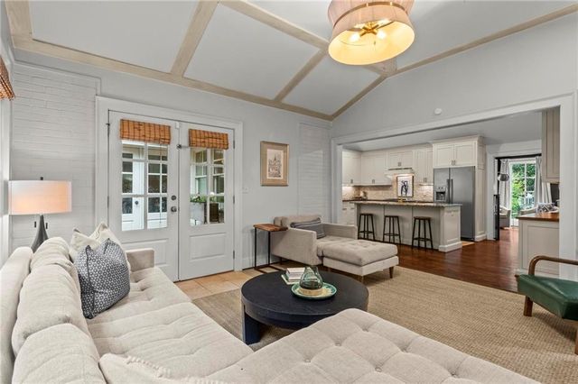 751 Channing Drive NW, Atlanta, GA 30318