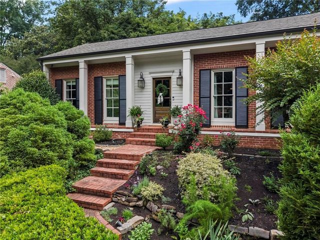 751 Channing Drive NW, Atlanta, GA 30318