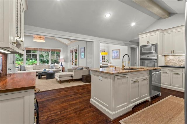 751 Channing Drive NW, Atlanta, GA 30318