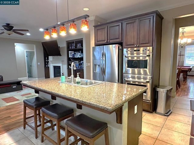 228 Mountain View Dr, Brentwood, CA 94513