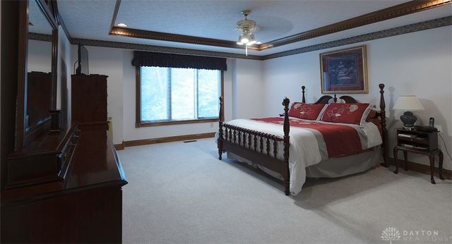 8 Berwick Court, Miamisburg, OH 45342