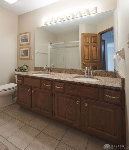 8 Berwick Court, Miamisburg, OH 45342