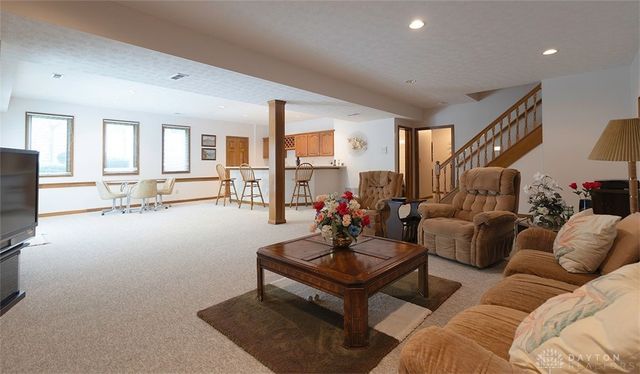 8 Berwick Court, Miamisburg, OH 45342