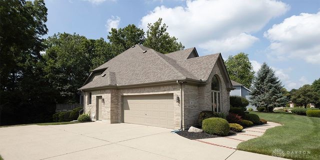 8 Berwick Court, Miamisburg, OH 45342