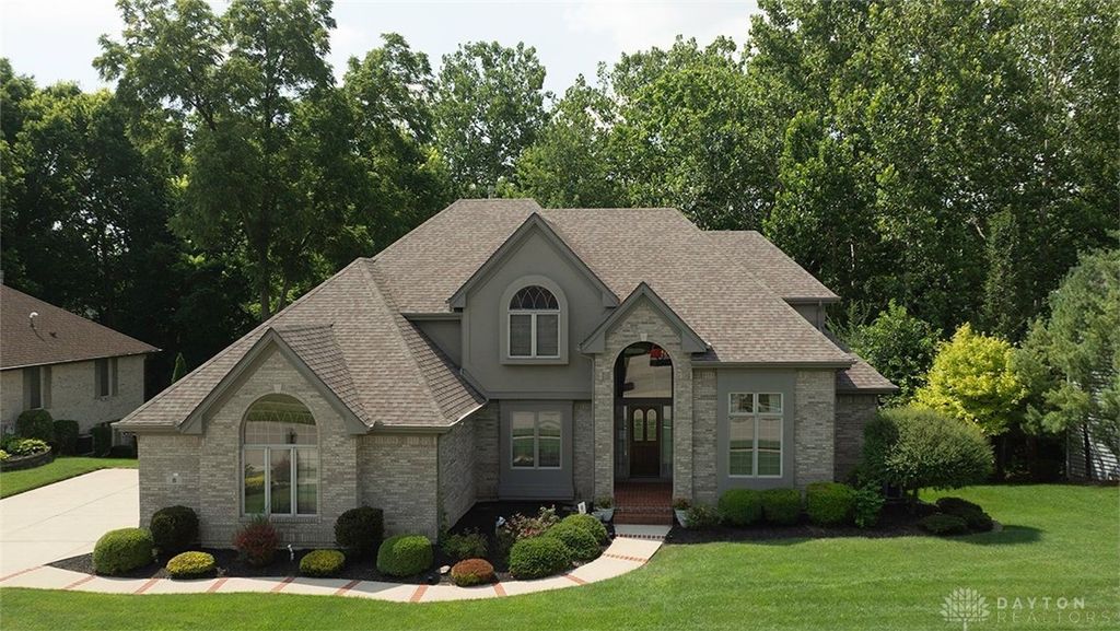 8 Berwick Court, Miamisburg, OH 45342
