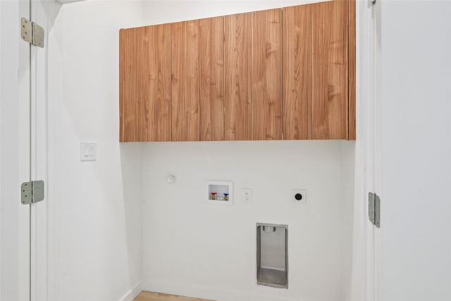 1775 Novela Way, Dallas, TX 75215