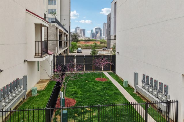 1775 Novela Way, Dallas, TX 75215