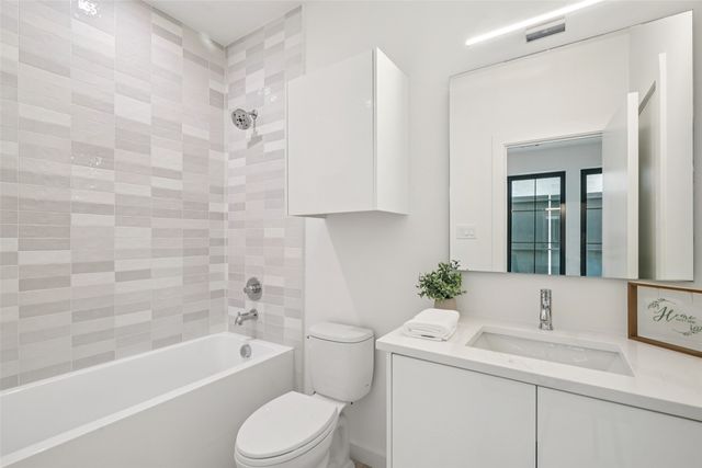 1775 Novela Way, Dallas, TX 75215