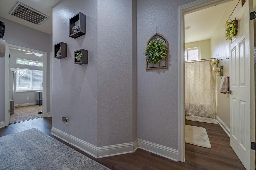 Image 29 of property listing at 2657 Peanut, Madera, CA 93637
