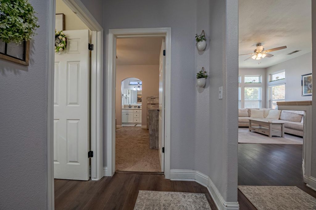 Image 34 of property listing at 2657 Peanut, Madera, CA 93637