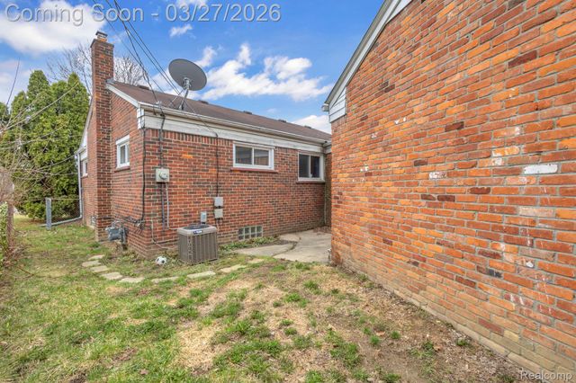 1701 Wellesley Street, Inkster, MI 48141