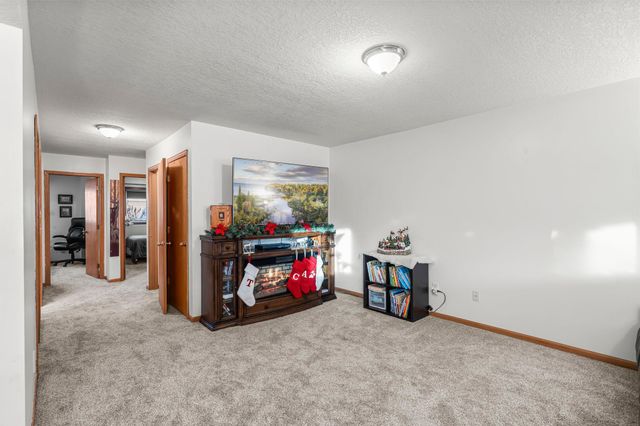 4862 190th Street W, Farmington, MN 55024