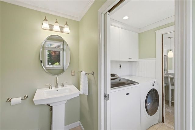 7 Lawrence Cir, Medfield, MA 02052