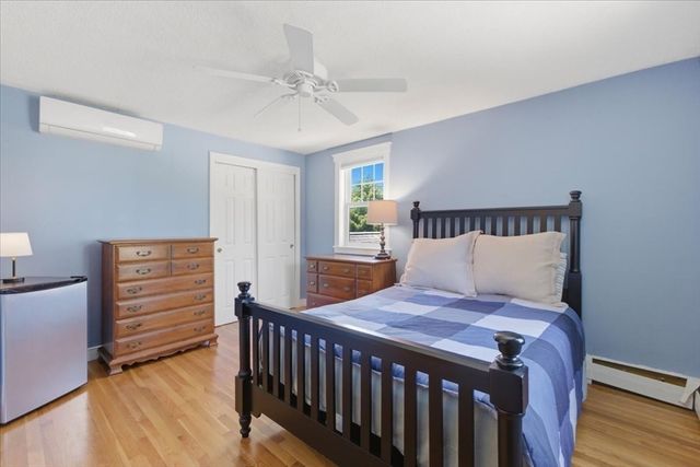 7 Lawrence Cir, Medfield, MA 02052