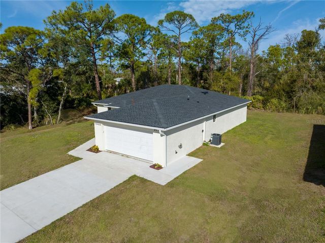 15460 CHAMBERLAIN BOULEVARD, Port Charlotte, FL 33953