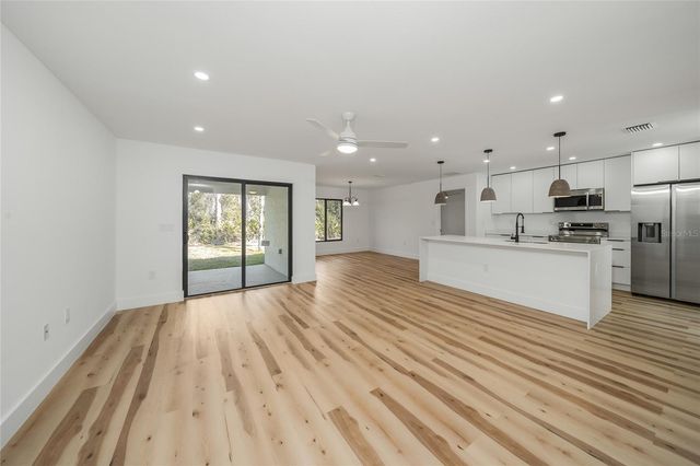 15460 CHAMBERLAIN BOULEVARD, Port Charlotte, FL 33953