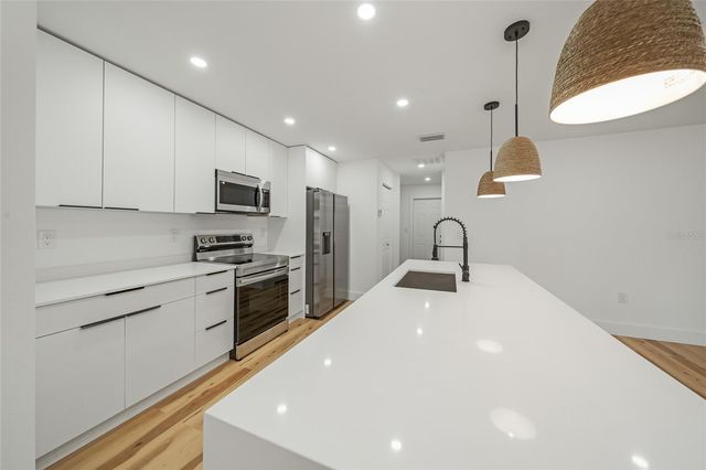 15460 CHAMBERLAIN BOULEVARD, Port Charlotte, FL 33953