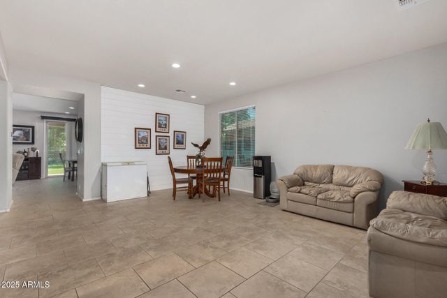 8718 N 180TH Drive, Waddell, AZ 85355