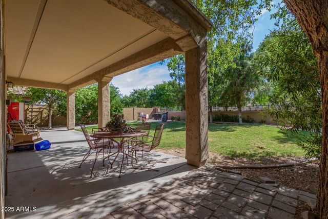 8718 N 180TH Drive, Waddell, AZ 85355