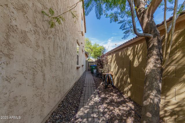 8718 N 180TH Drive, Waddell, AZ 85355