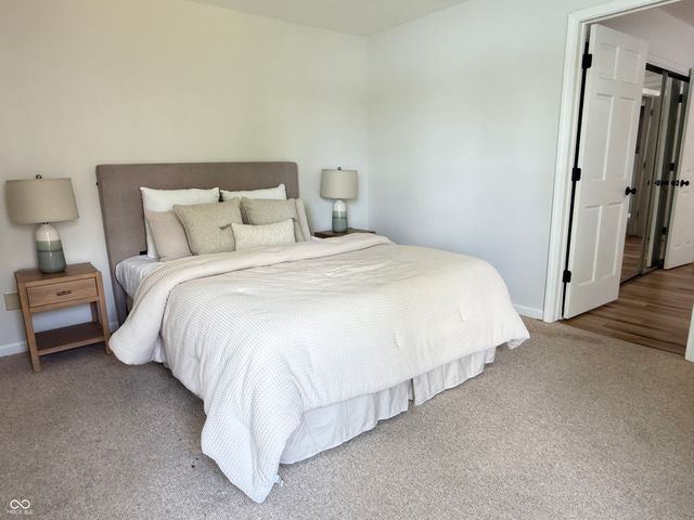 2829 Somerset Bay, Indianapolis, IN 46240
